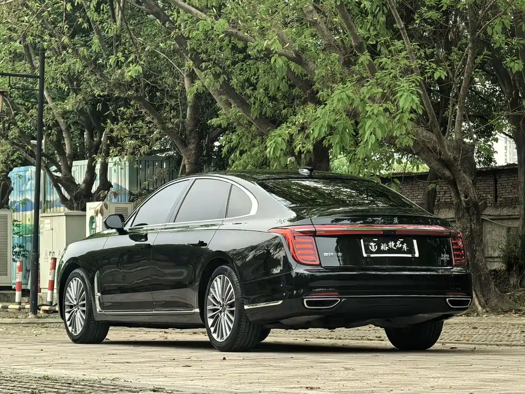 Hongqi H9 2.0 T Connected Flagship