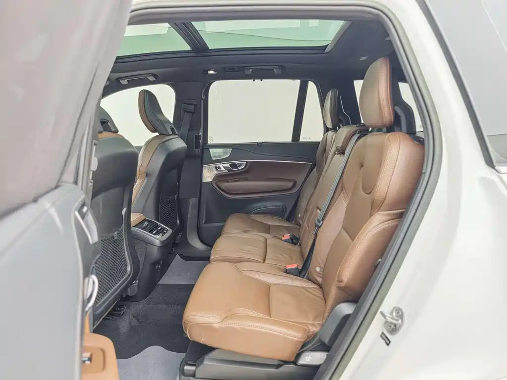 Volvo XC90 B6 Smart Grace Luxury 7-seat