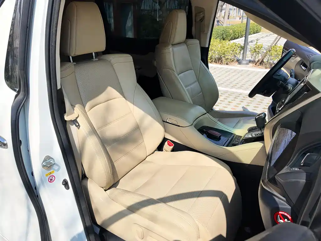 Alphard 3.5 L Distinguished