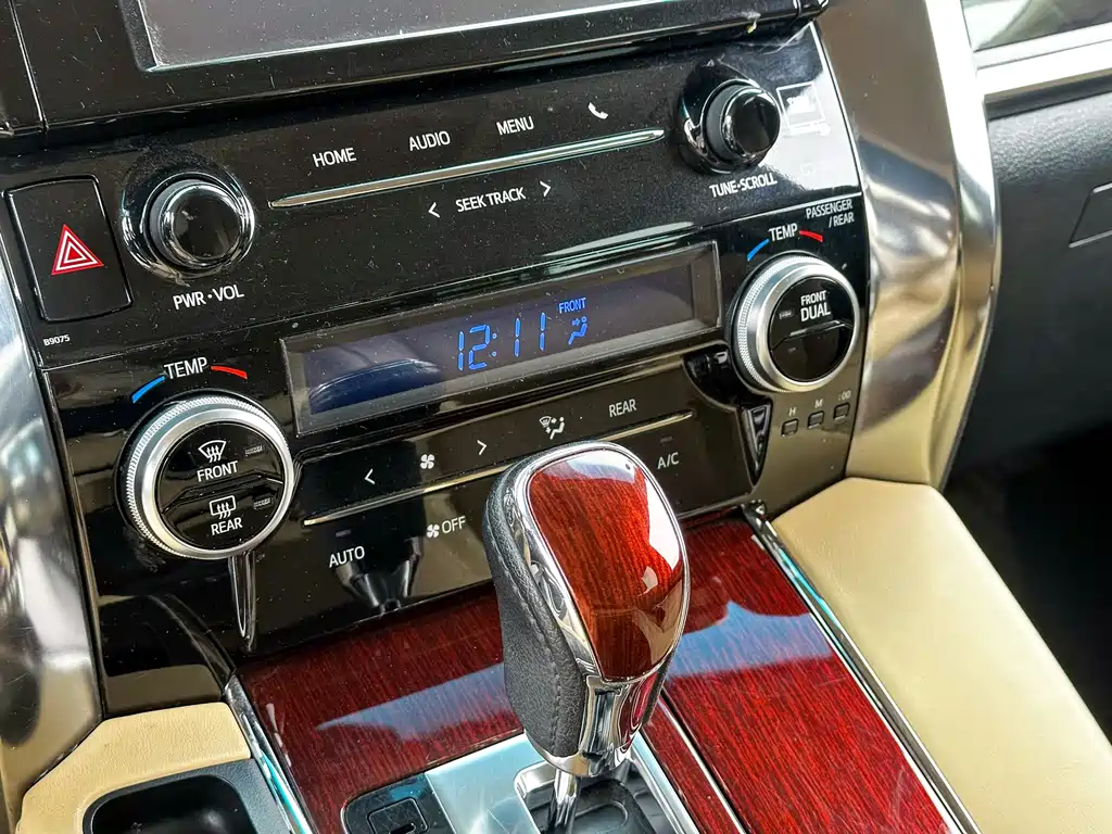 Alphard 3.5 L Luxury
