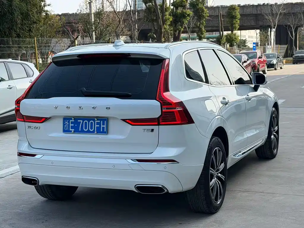Volvo XC60 T5 4 WD Smart Vision Luxury