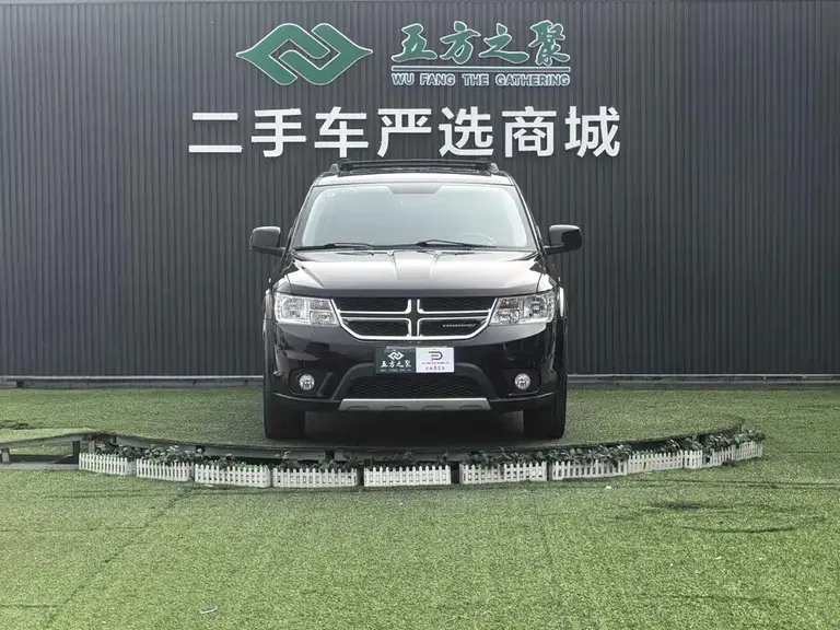 Dodge Journey 2.4 L 2 WD Wagon