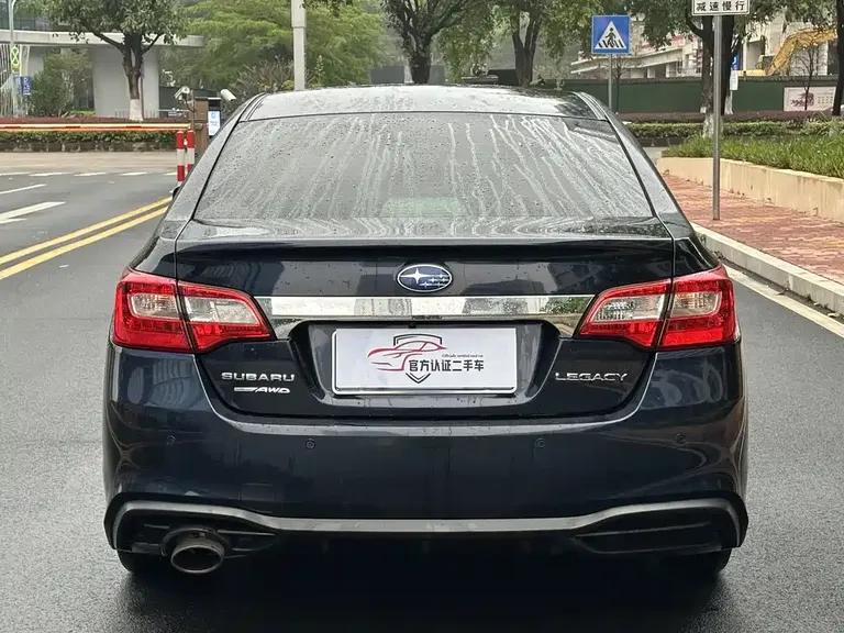 Subaru Legacy 力狮 2020款 改款 2.5 i 全驱荣耀版 EyeSight