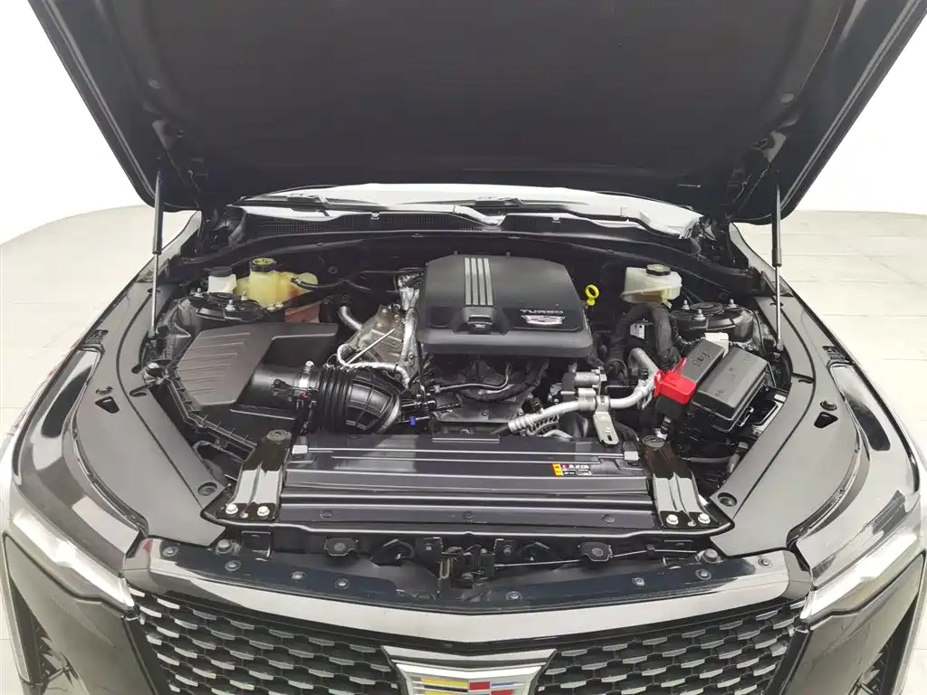 Cadillac CT4 28 T Luxury