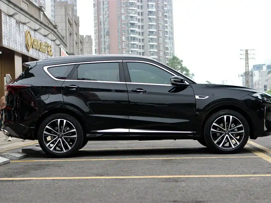 Jetour X70 PLUS 1.6 T DCT Land PRO 7-seat