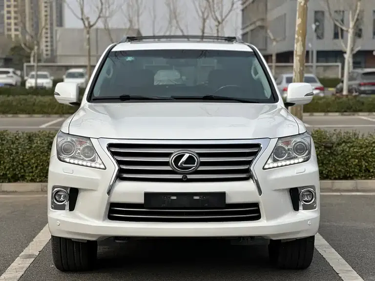 Lexus LX 570