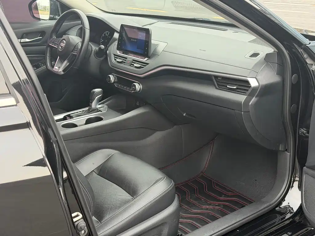 Teana Facelift 2.0 L XL Comfort