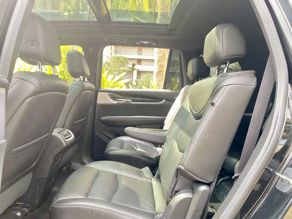 Cadillac XT6 2.0 T 6-seat 4 WD Luxury