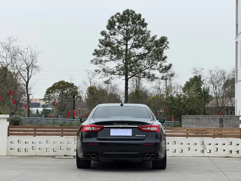 Quattroporte 3.0 T Standard