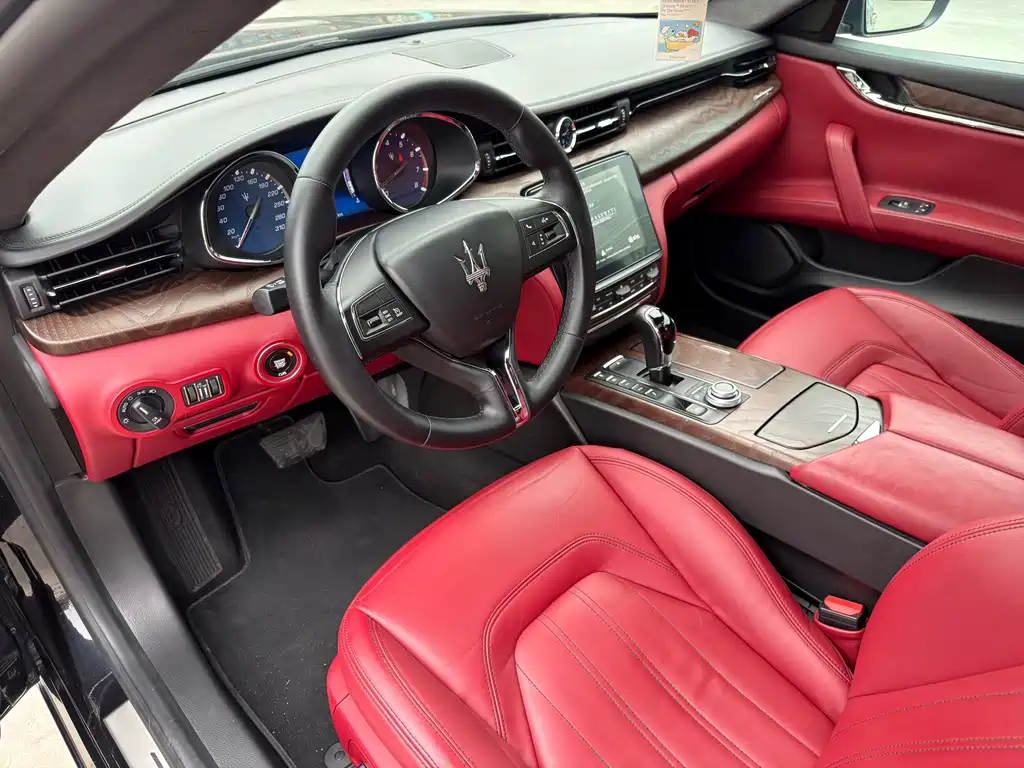 Quattroporte 3.0 T Standard
