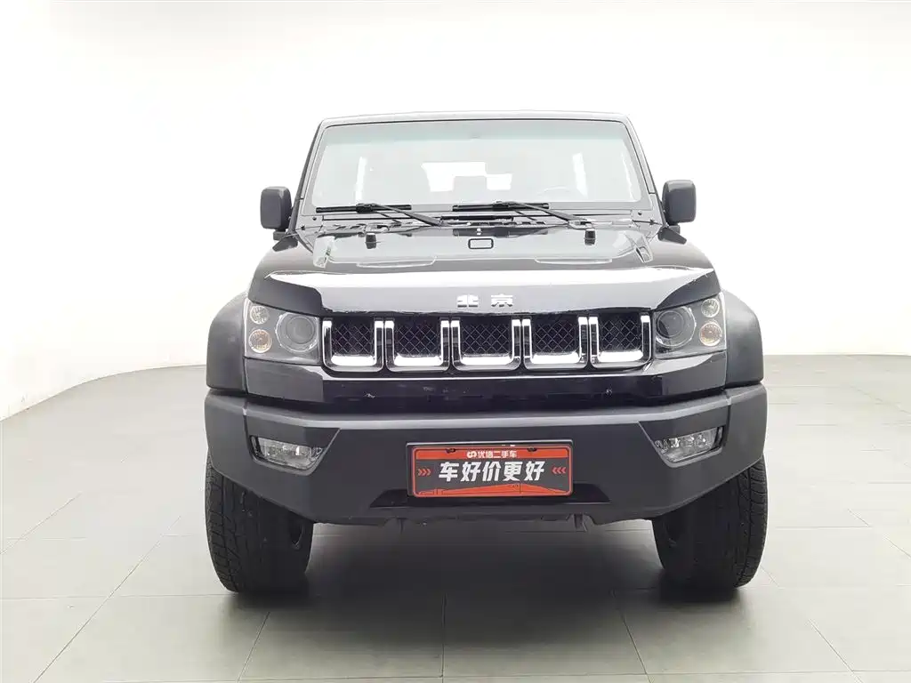 BAIC BJ40 40 L 2.0 T Manual 4 WD Distinguished