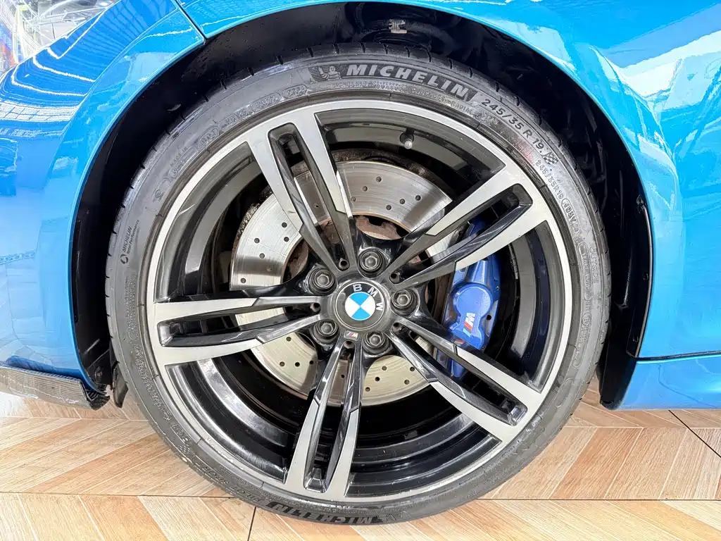 BMW M2