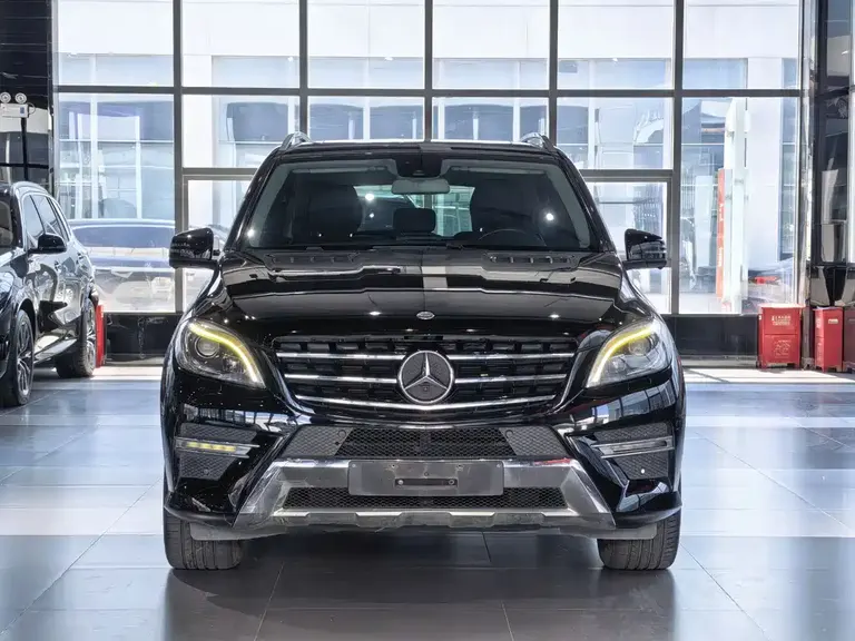 Mercedes-Benz M-Class ML 320 4 MATIC