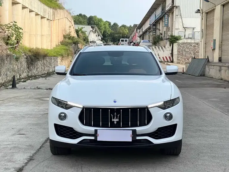 Maserati Levante 3.0 T Standard