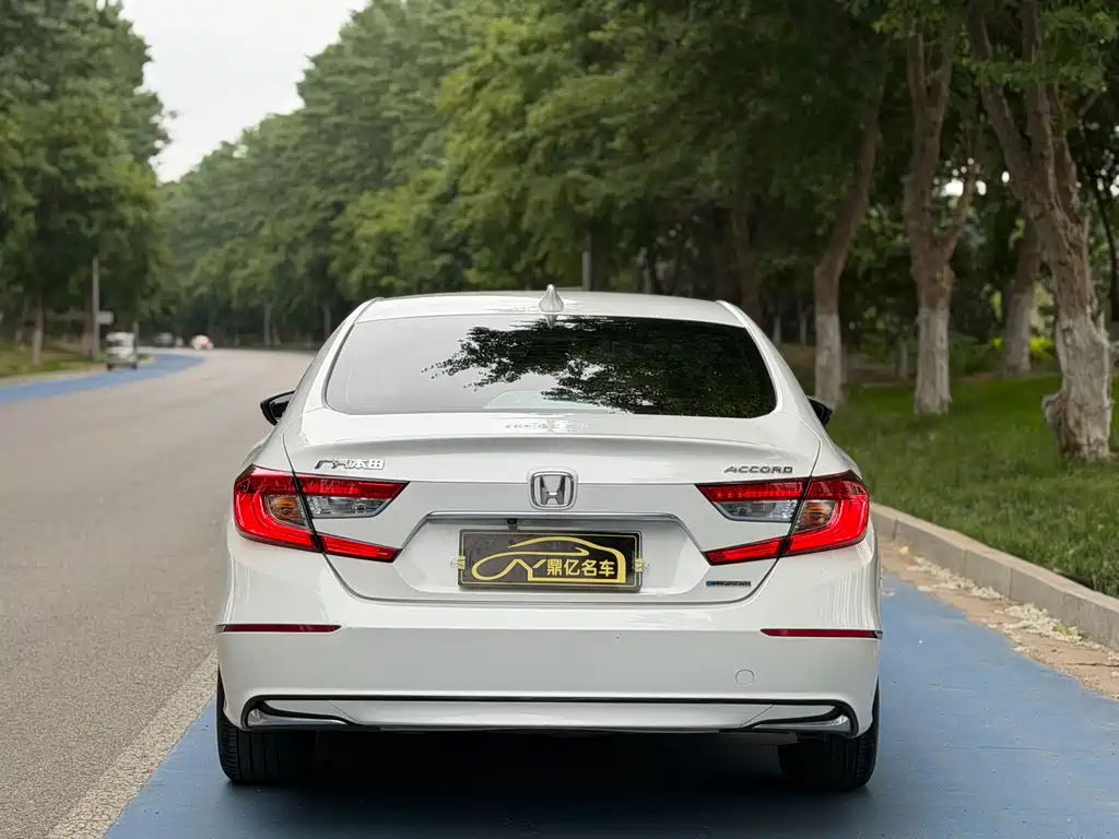 Accord Sharp· Hybrid 2.0 L Sharp Leading CN-VI