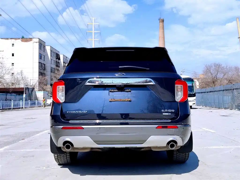 Explorer EcoBoost 285 4 WD Platinum 7-seat