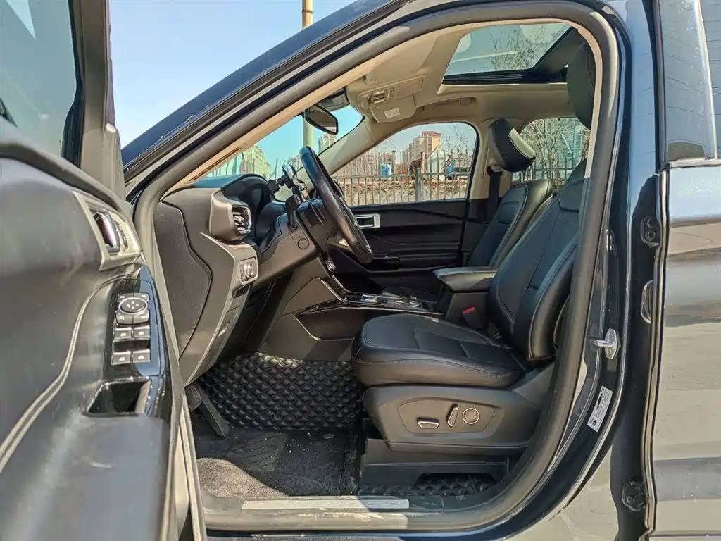 Explorer EcoBoost 285 4 WD Platinum 7-seat