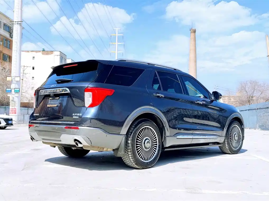 Explorer EcoBoost 285 4 WD Platinum 7-seat