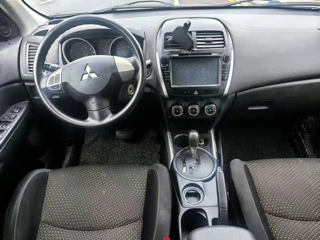 ASX 2.0 L CVT 2 WD Elite