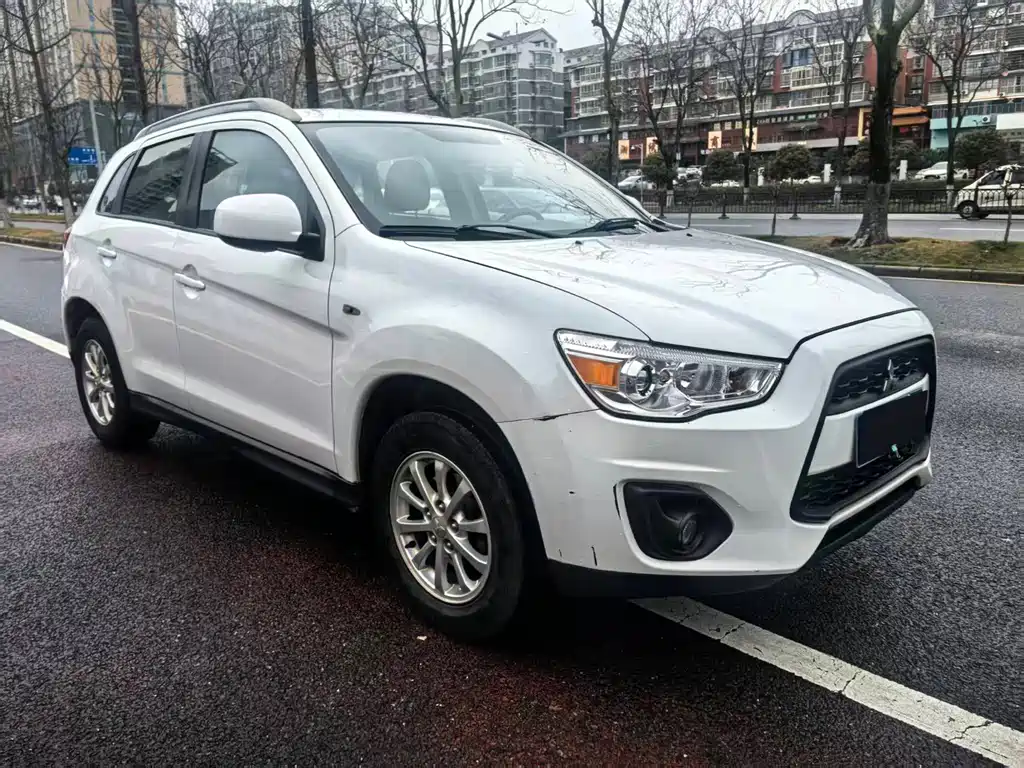 ASX 2.0 L CVT 2 WD Elite