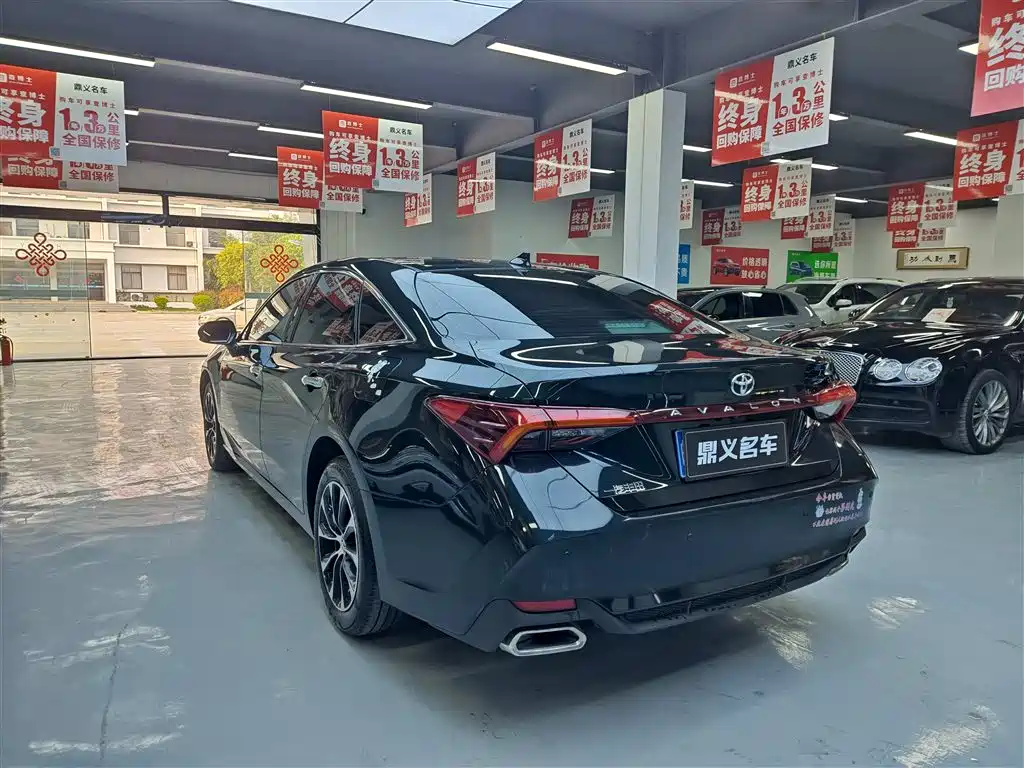 Avalon 2.0 L Luxury