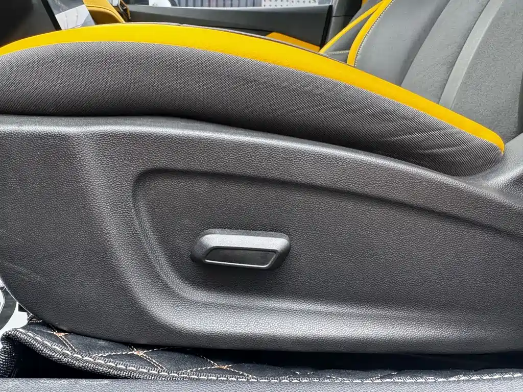 Yixuan Mach 1.5 T Auto Hunt Knight