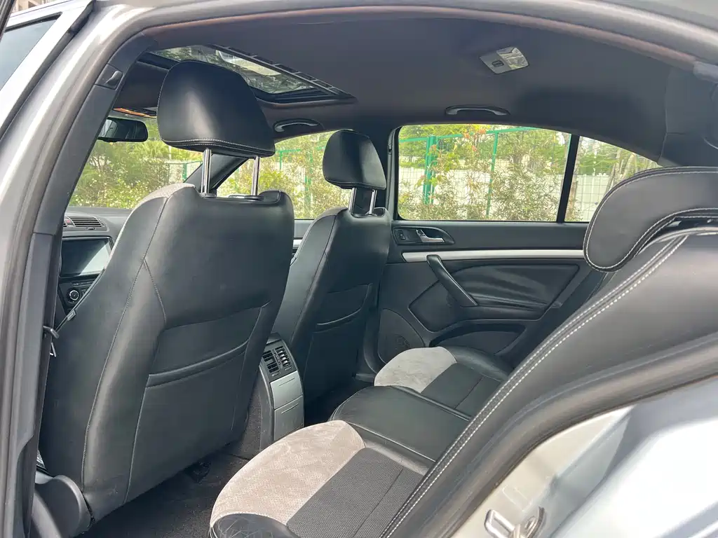 Octavia 明锐 2010款 2.0 TSI RS