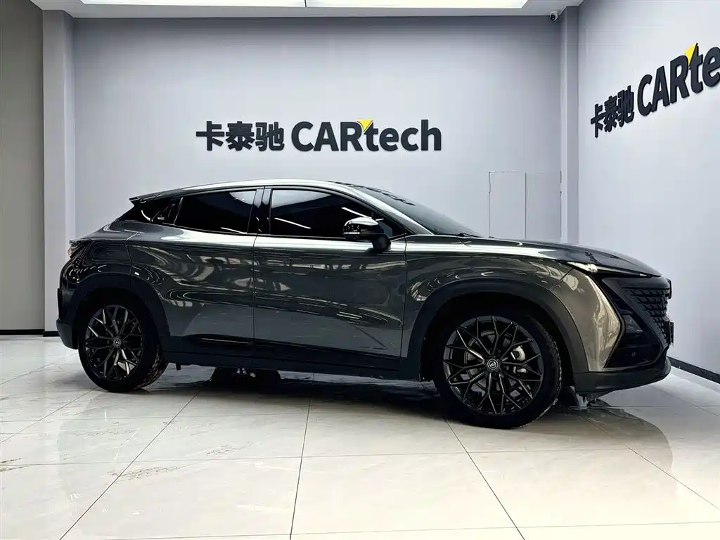 Changan UNI-T 2.0 T Distinguished