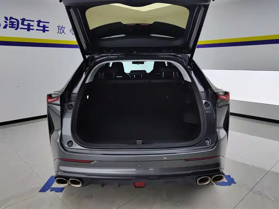Changan Oshan Z6 Blue Whale 1.5 T DCT Smart Leading