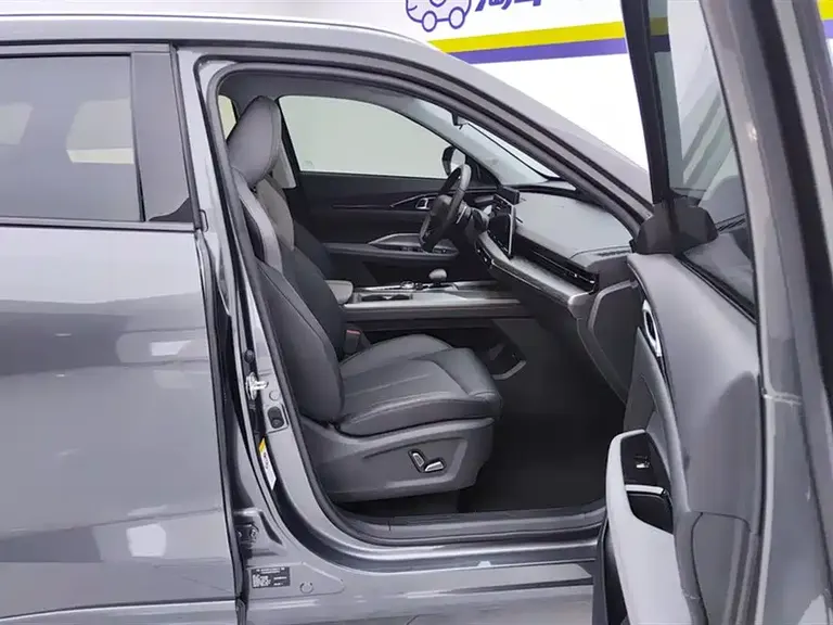 Changan Oshan Z6 Blue Whale 1.5 T DCT Smart Leading