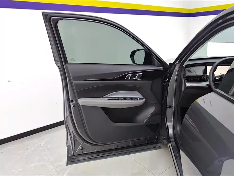 Changan Oshan Z6 Blue Whale 1.5 T DCT Smart Leading