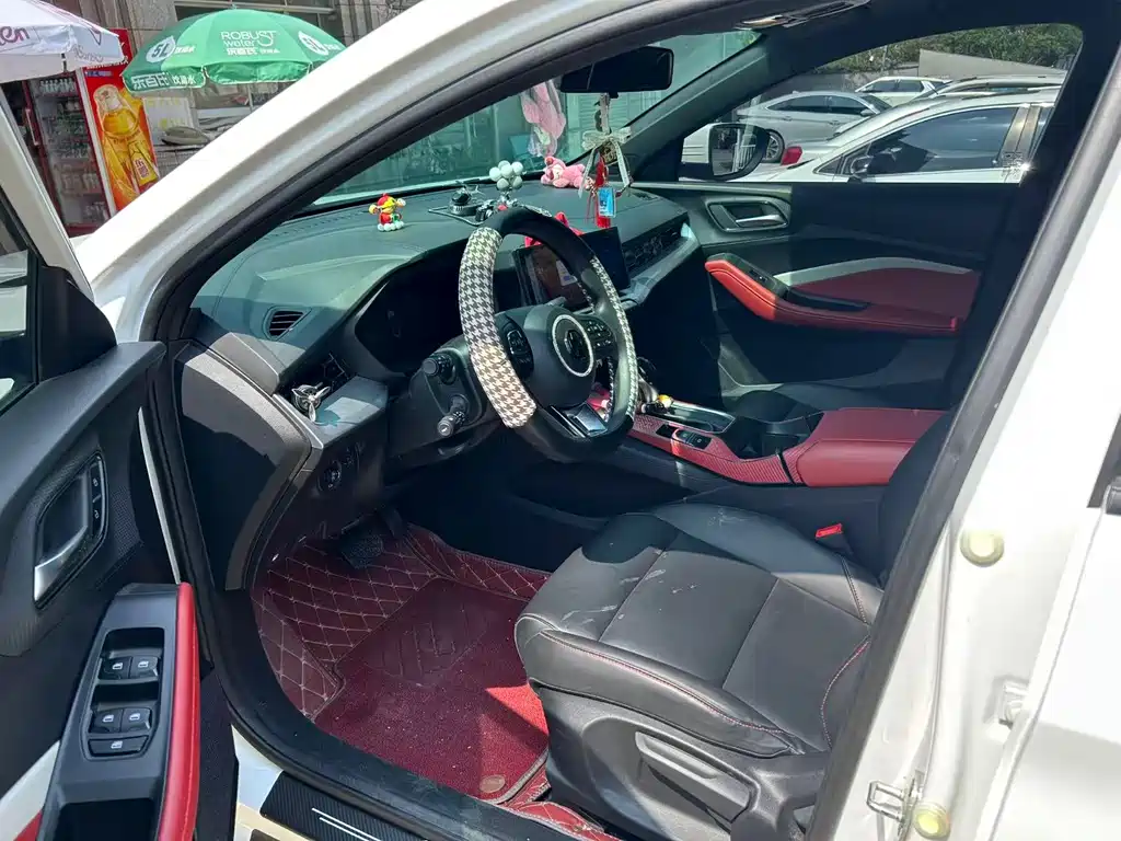 MG5 180 DVVT CVT Luxury