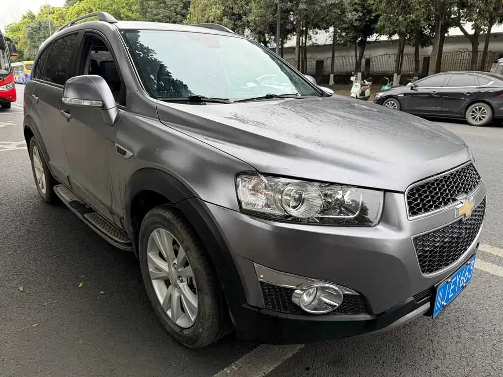 Captiva 2.4 L 4 WD Flagship 7-seat