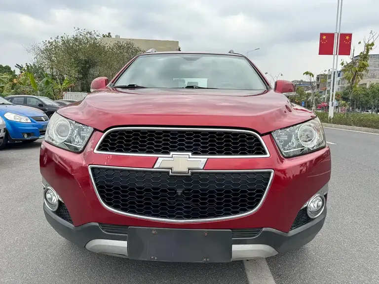 Chevrolet Captiva 2.4 L 2 WD City 7-seat