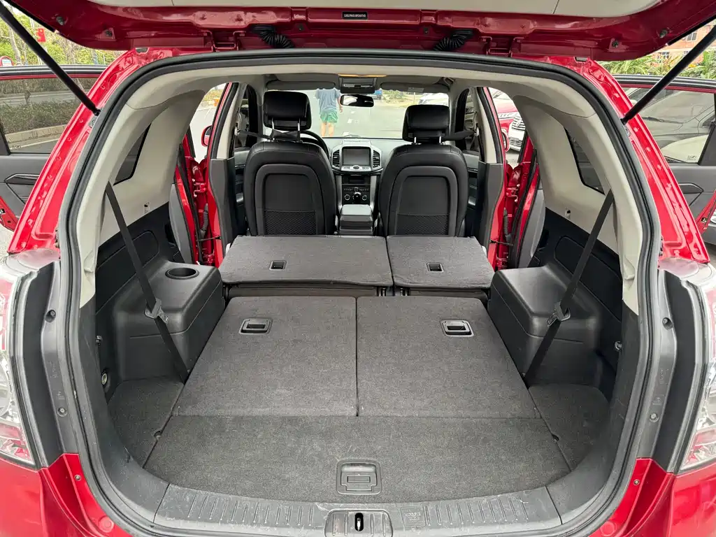Captiva 2.4 L 2 WD City 7-seat