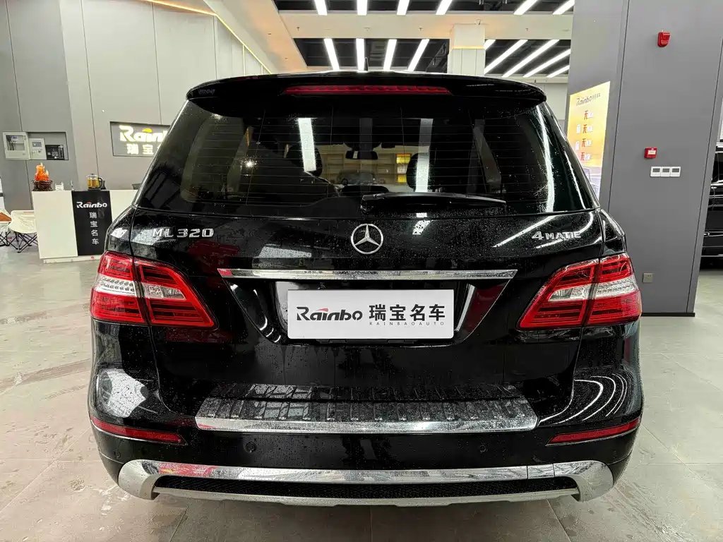Mercedes-Benz M-Class ML 320 4 MATIC