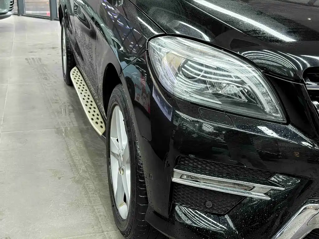 Mercedes-Benz M-Class ML 320 4 MATIC