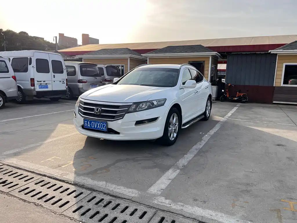 Crosstour 2.4 L Luxury