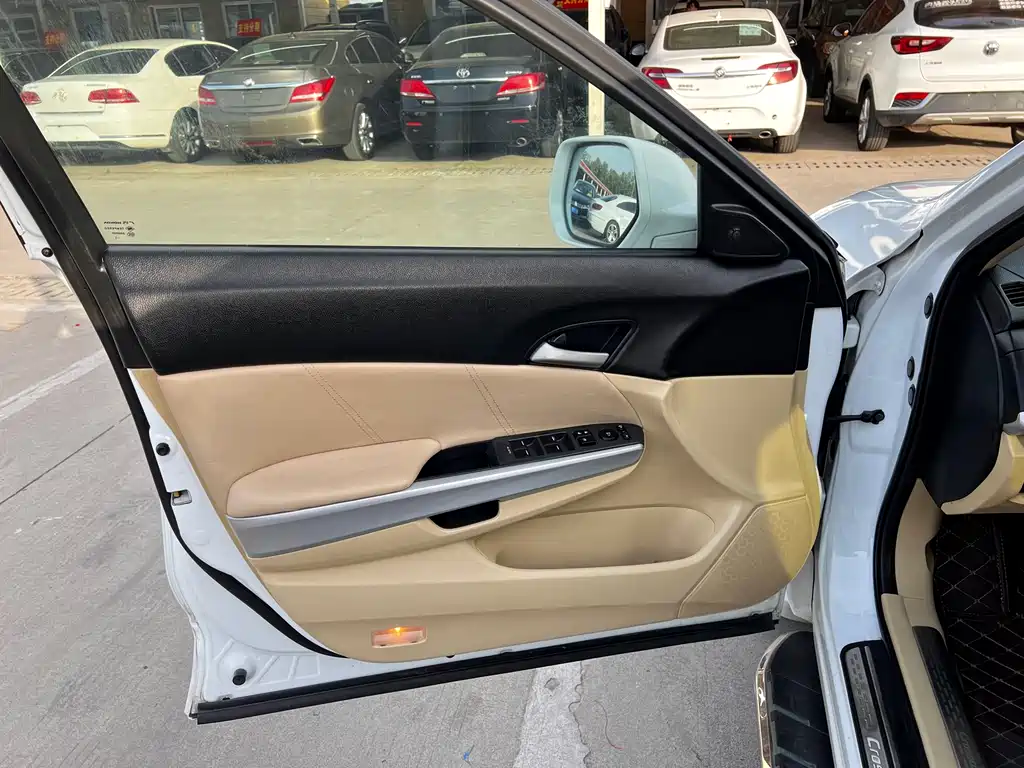 Crosstour 2.4 L Luxury