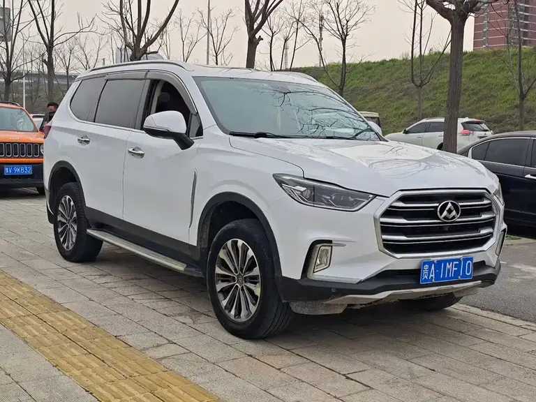 Maxus D90 2.0 T Auto 4 WD Star