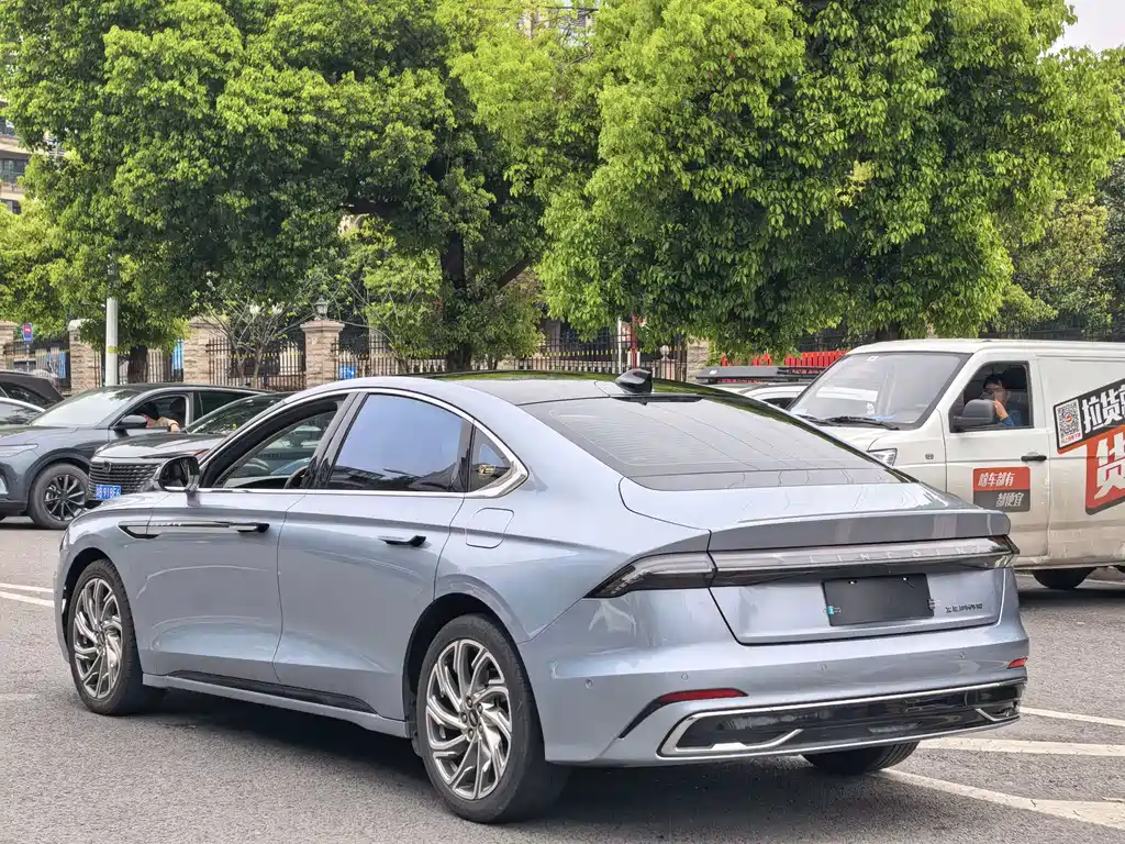 Lincoln Z i Cool Graceful