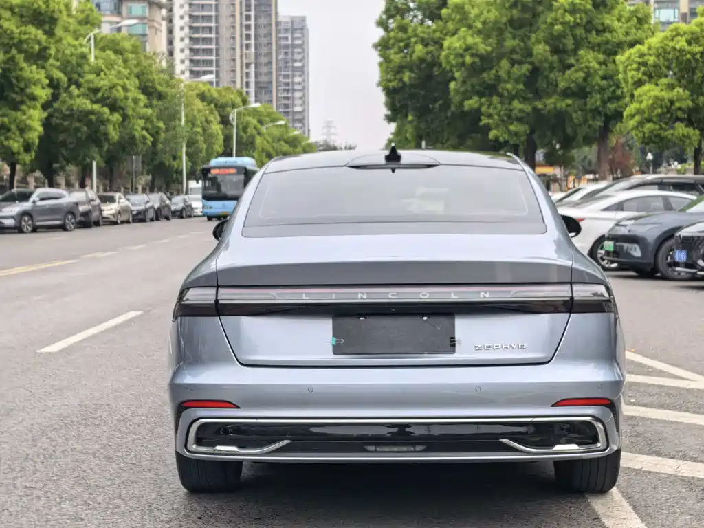 Lincoln Z i Cool Graceful