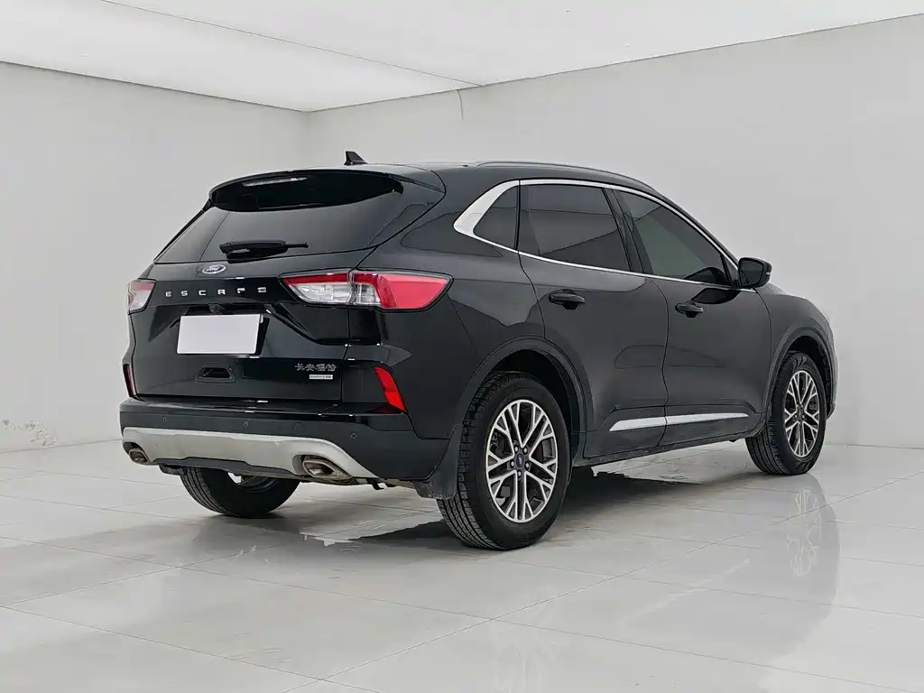 Escape EcoBoost 245 2 WD Shine Enjoyment