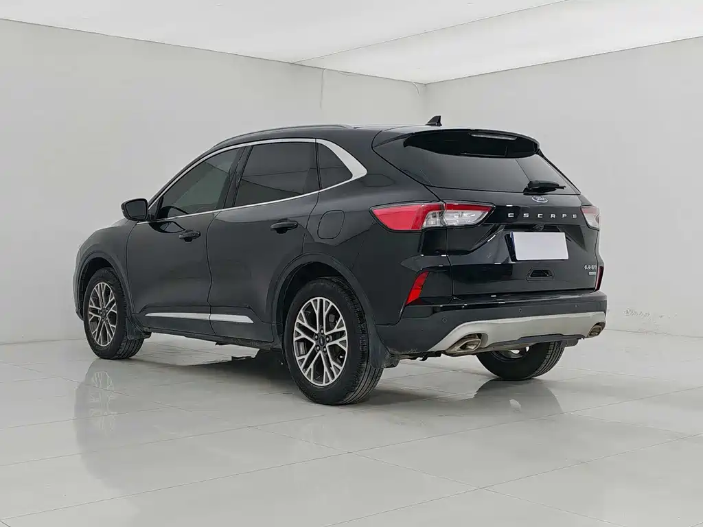 Escape EcoBoost 245 2 WD Shine Enjoyment