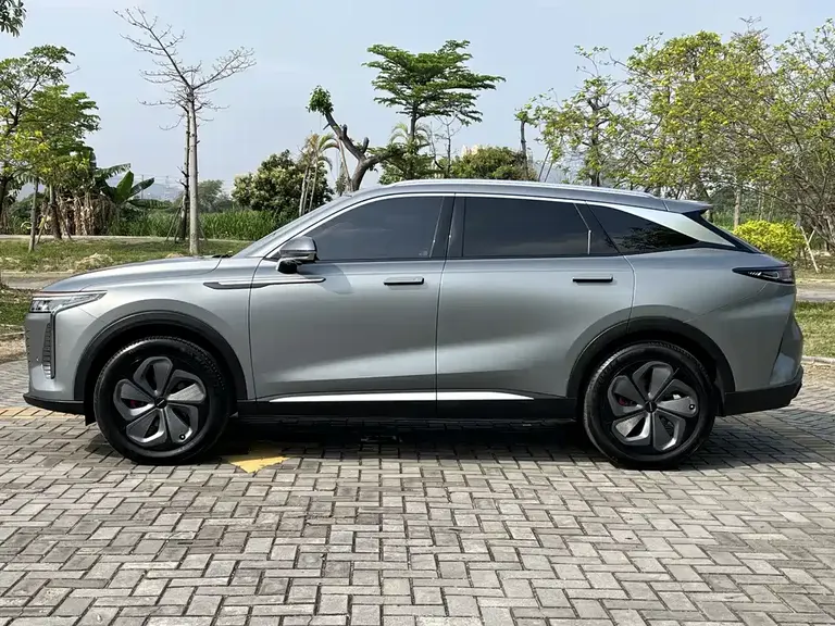 Exeed Yaoguang 400 T 2 WD Luxury Enjoyment