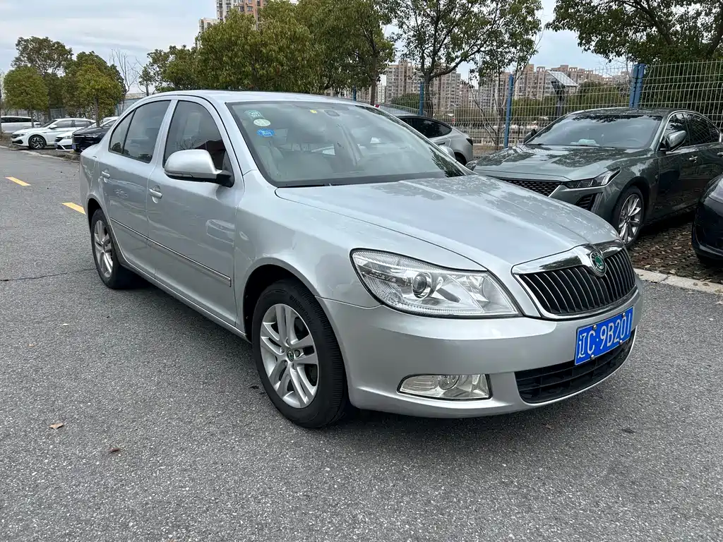 Octavia 1.4 TSI DSG Elegant
