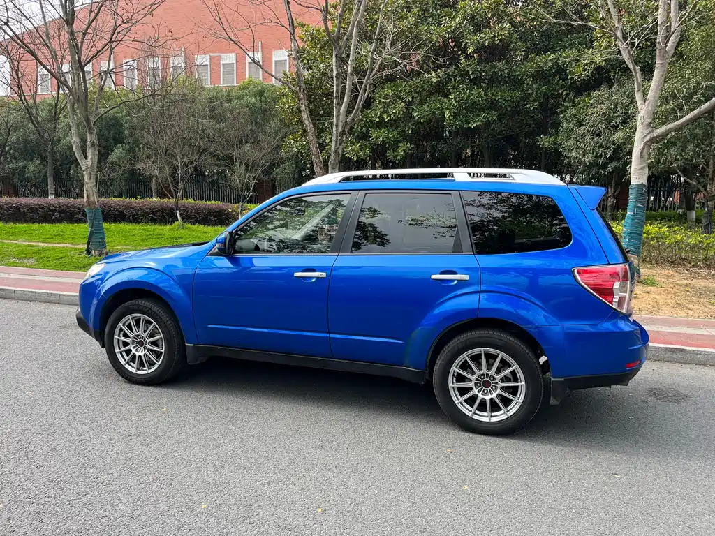 Forester Classic 2.5 XS Auto Sport Navigation