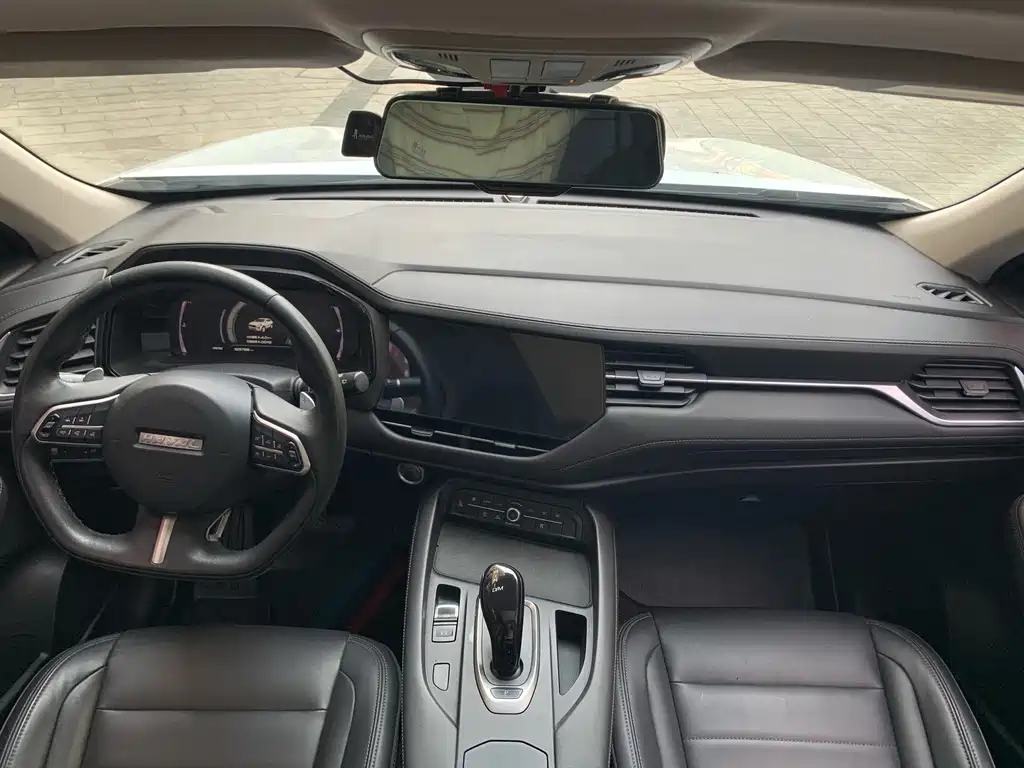 Haval F7 1.5 T 2 WD i