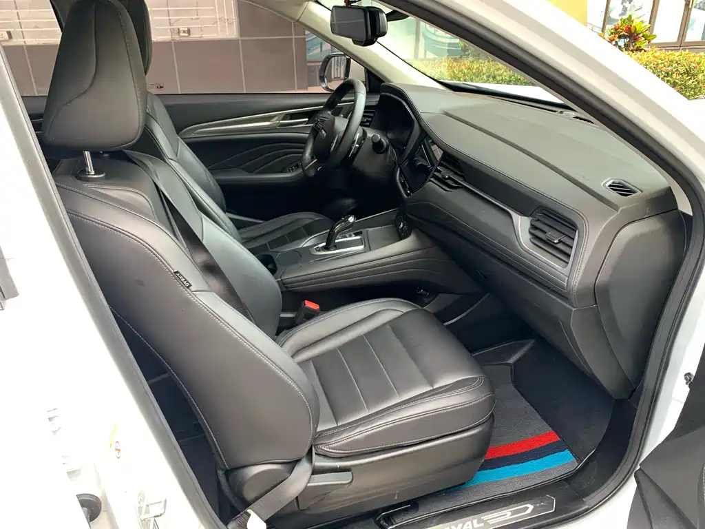 Haval F7 1.5 T 2 WD i