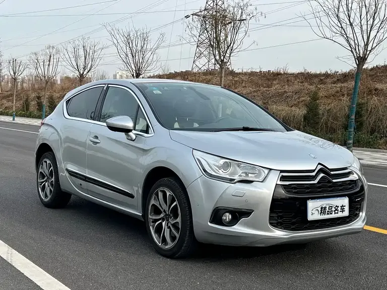 DS 4 1.6 T Graceful